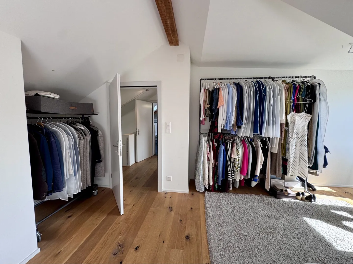Spacieux Duplex de 3½ Pièces de 150 m² avec Balcon et 2 Salles de Bain à Albisriederplatz - Photo 7 sur 15