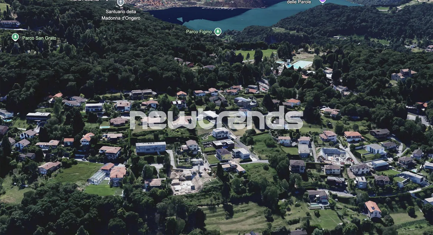 Vendita di terreno residenziale in posizione idilliaca di 2300 m² - Foto 2 di 4