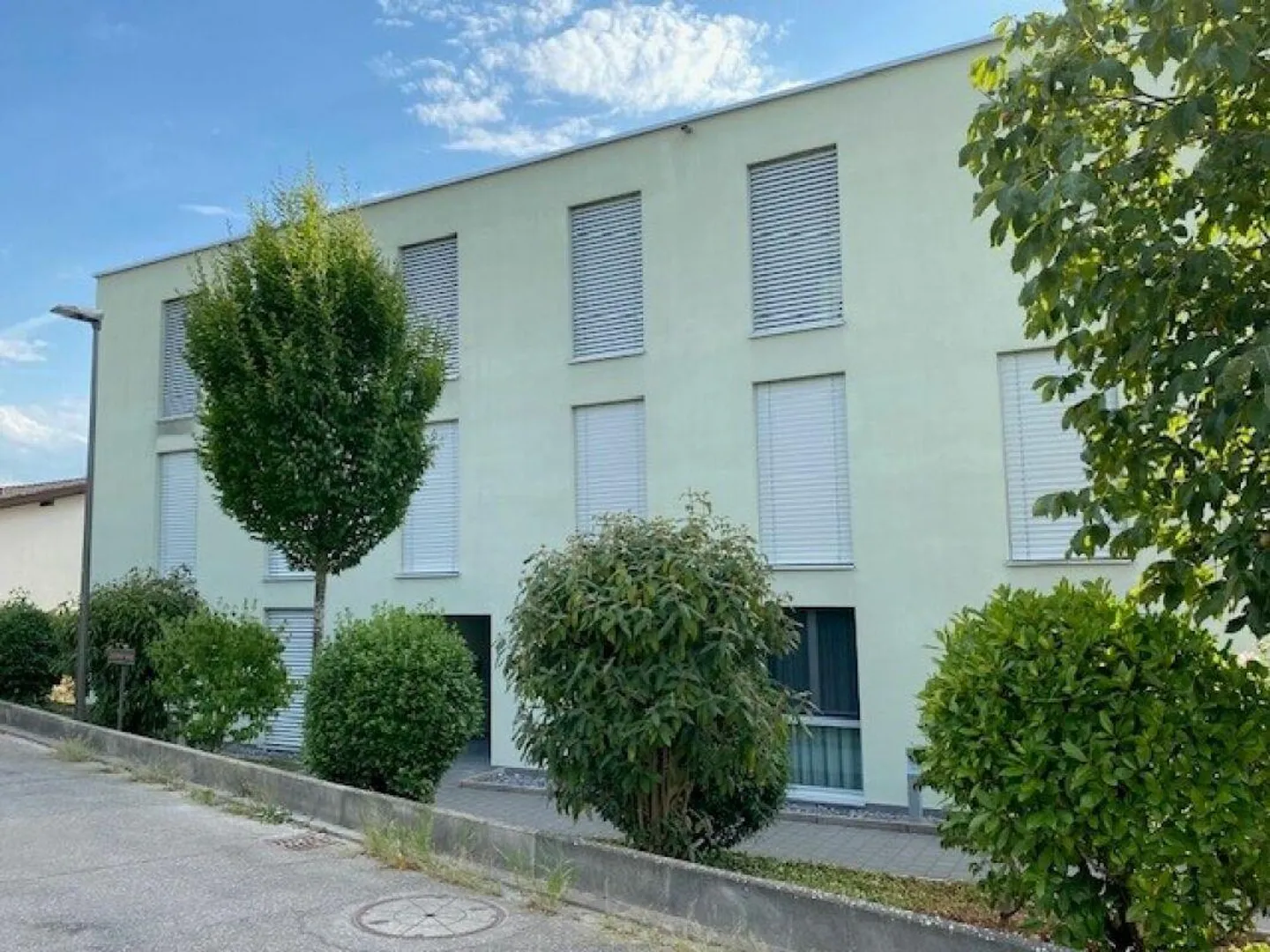 APPARTAMENTO MODERNO AL PIANO TERRA CON GIARDINO - Foto 11 di 12