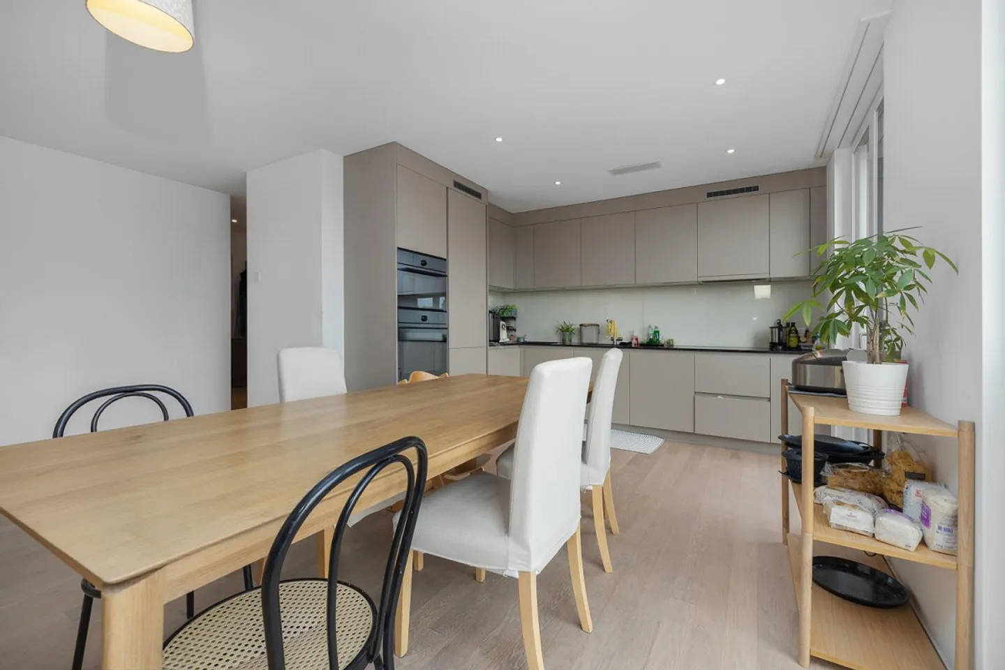 Adatto alle famiglie e moderno a Bülach - Foto 4 di 13