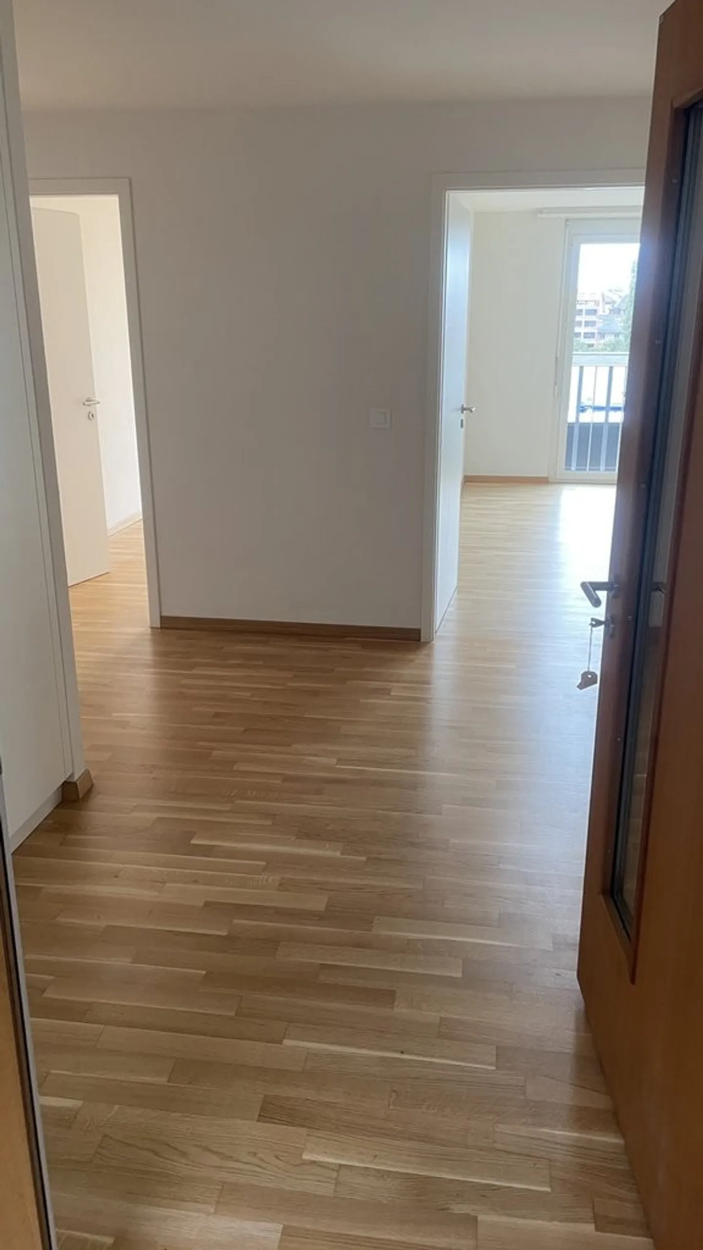 Prächtige 4.5-Zimmer-Wohnung mit Balkon - Foto 3 von 5