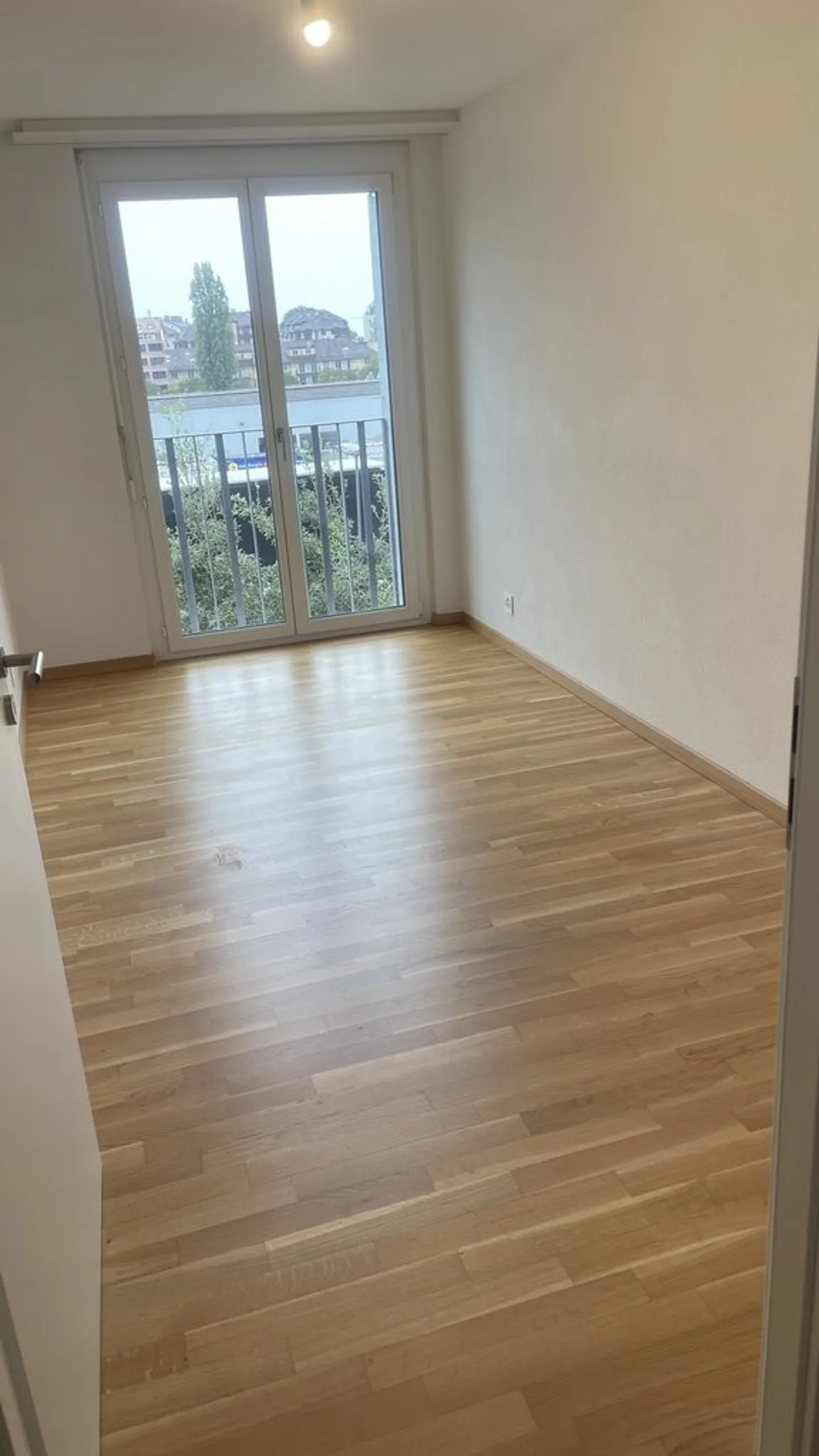 Prächtige 4.5-Zimmer-Wohnung mit Balkon - Foto 4 von 5
