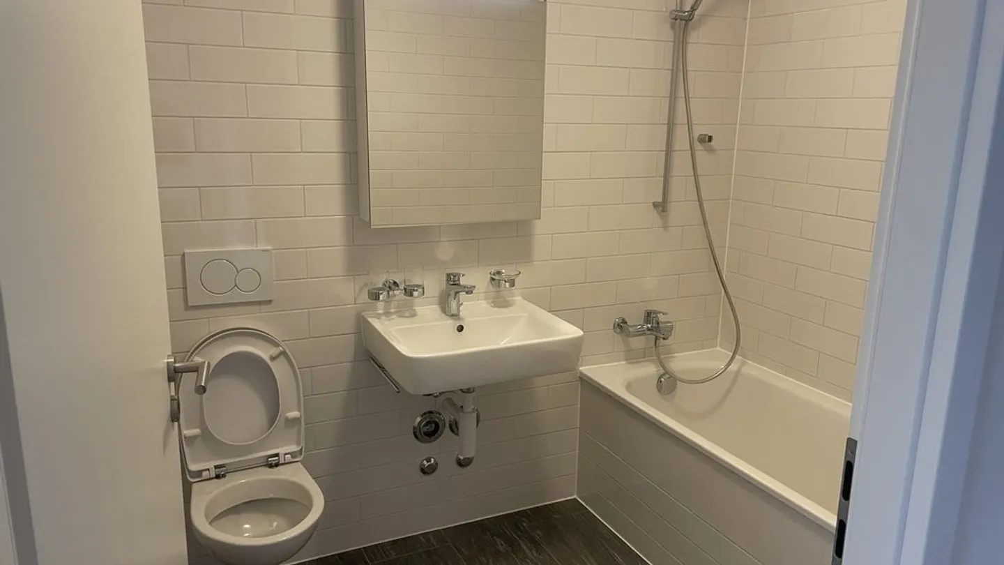 Prächtige 4.5-Zimmer-Wohnung mit Balkon - Foto 5 von 5