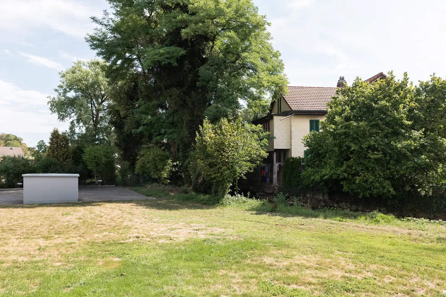 De haute qualité et confortable – Votre nouveau chez-vous avec terrasse de jardin donnant sur l'Oeschbach - Photo 10 sur 16