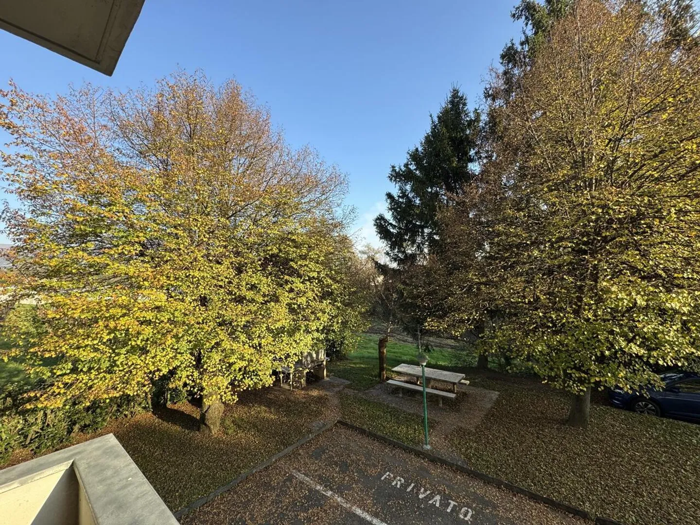 Welcoming 4.5 Room Apartment with Balconies in the Green - Photo 1 of 13
