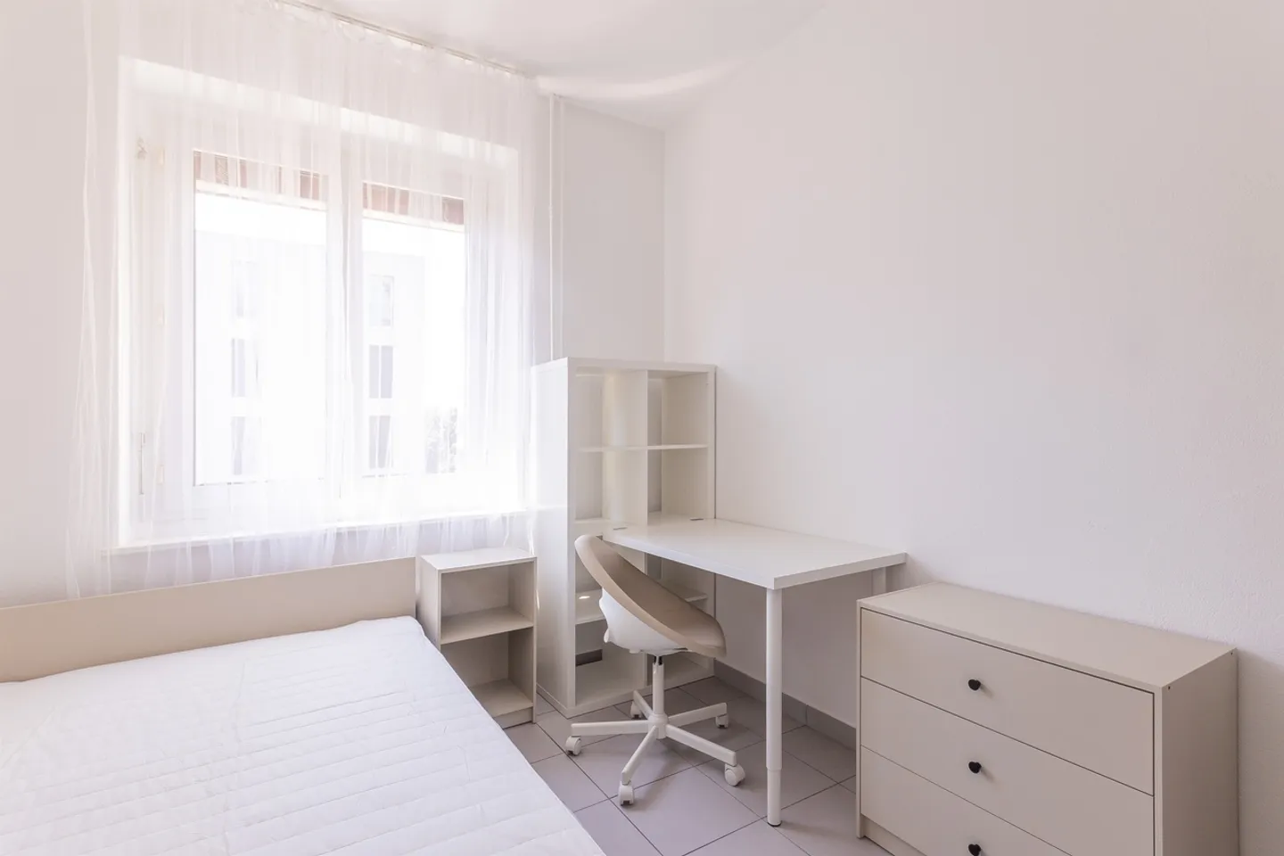 Camera Accogliente Vicino all'Università di Lugano - Foto 7 di 8