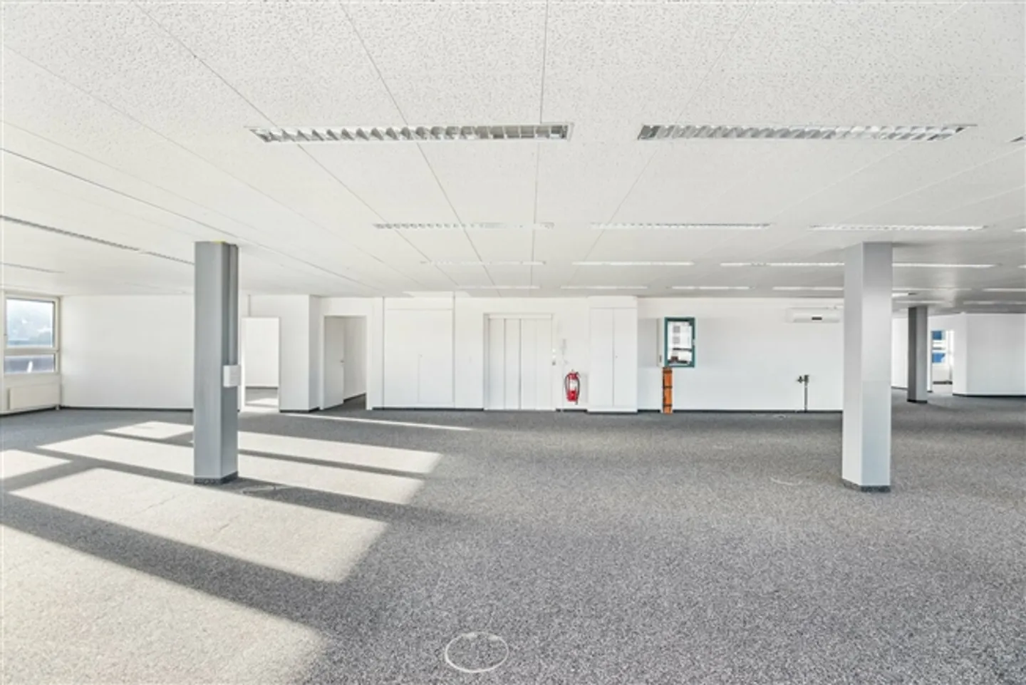 Work where flexibility meets infrastructure - Photo 5 of 8