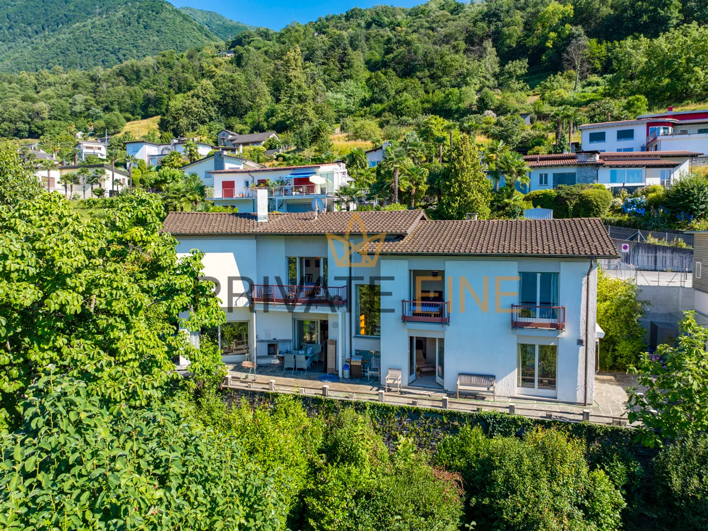 Villa mit Seesicht und Garten - Foto 4 von 23