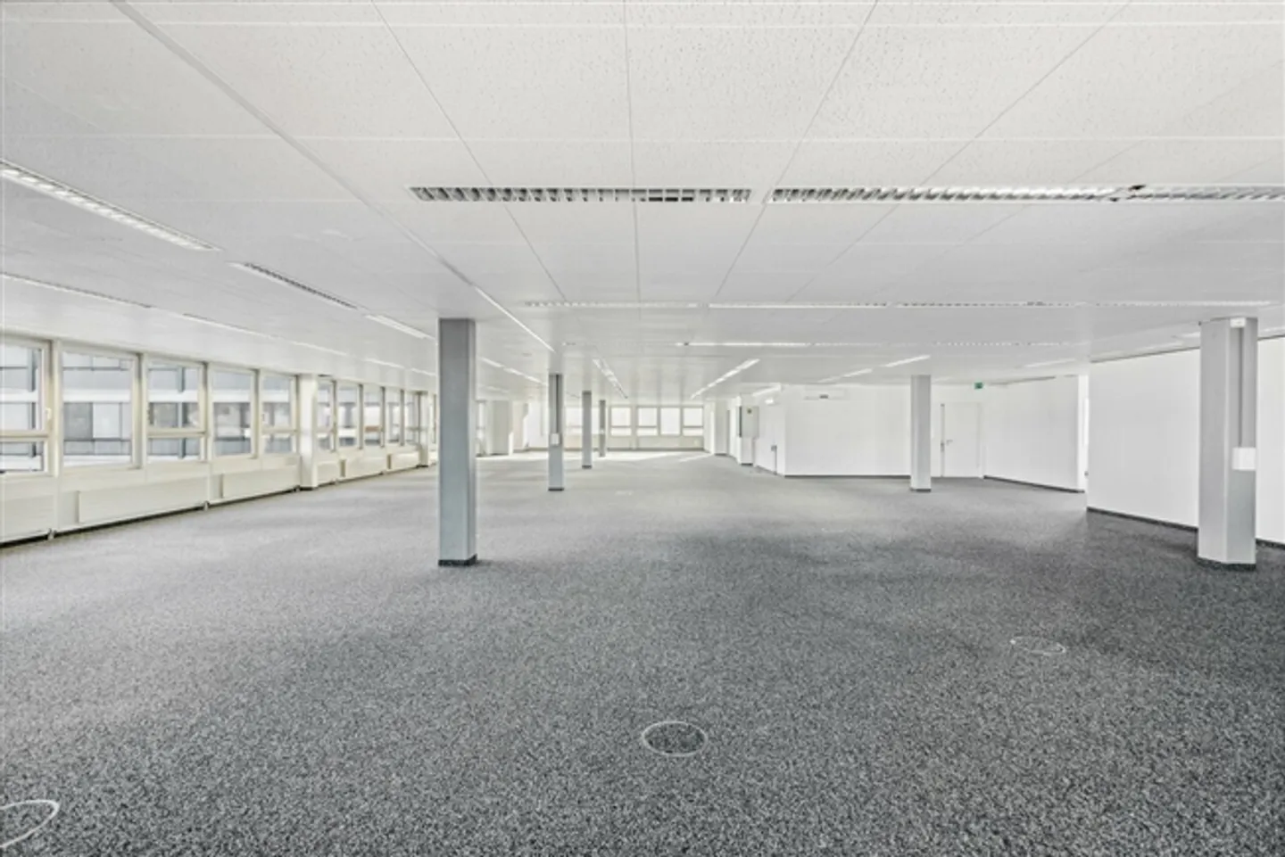 Work where flexibility meets infrastructure - Photo 4 of 8