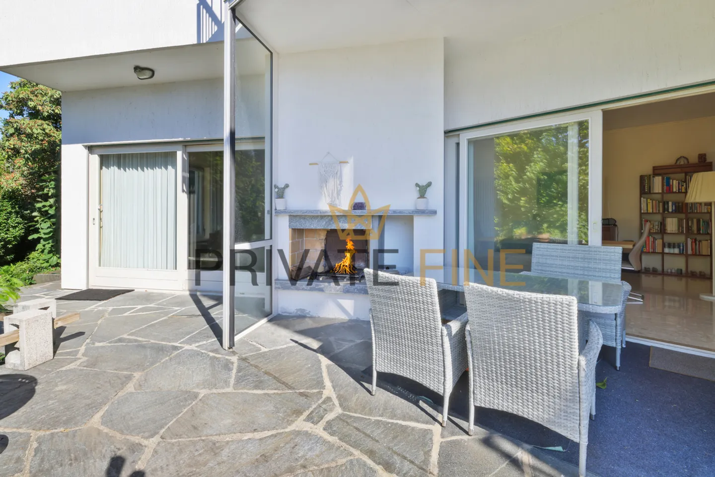 Villa mit Seesicht und Garten - Foto 21 von 23