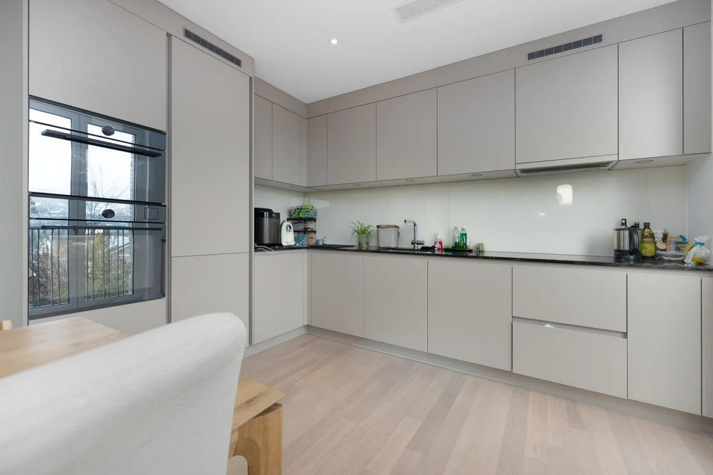 Adatto alle famiglie e moderno a Bülach - Foto 7 di 13