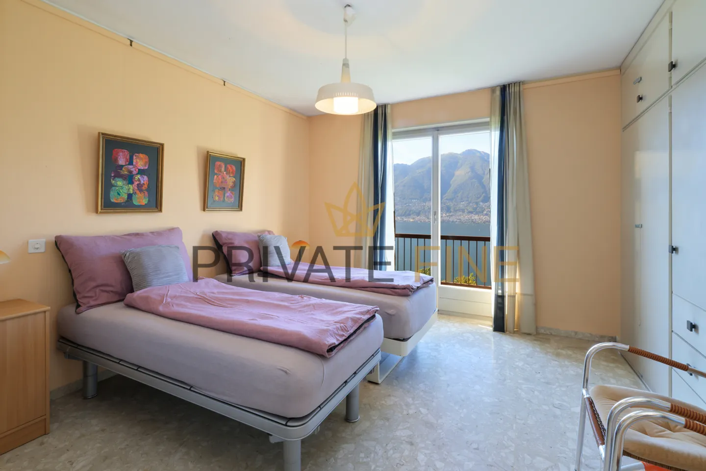 Villa mit Seesicht und Garten - Foto 16 von 23