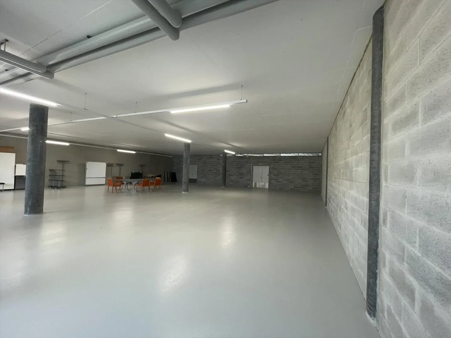Superfici di laboratorio 630m2 - Zona industriale di PLO - Foto 4 di 7