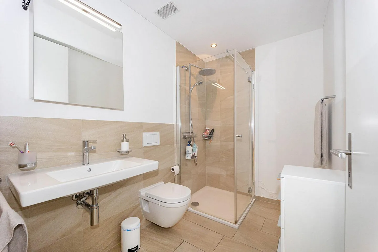 Casa a schiera MINERGIE esclusiva in una zona residenziale attraente - Foto 10 di 14