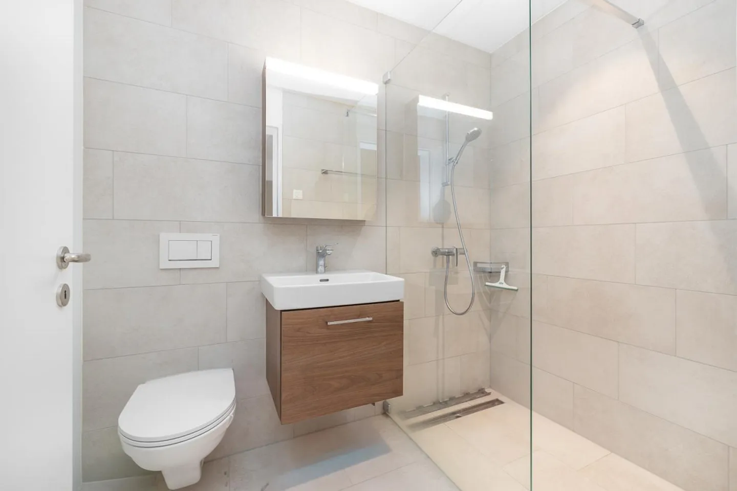 Adatto alle famiglie e moderno a Bülach - Foto 10 di 13