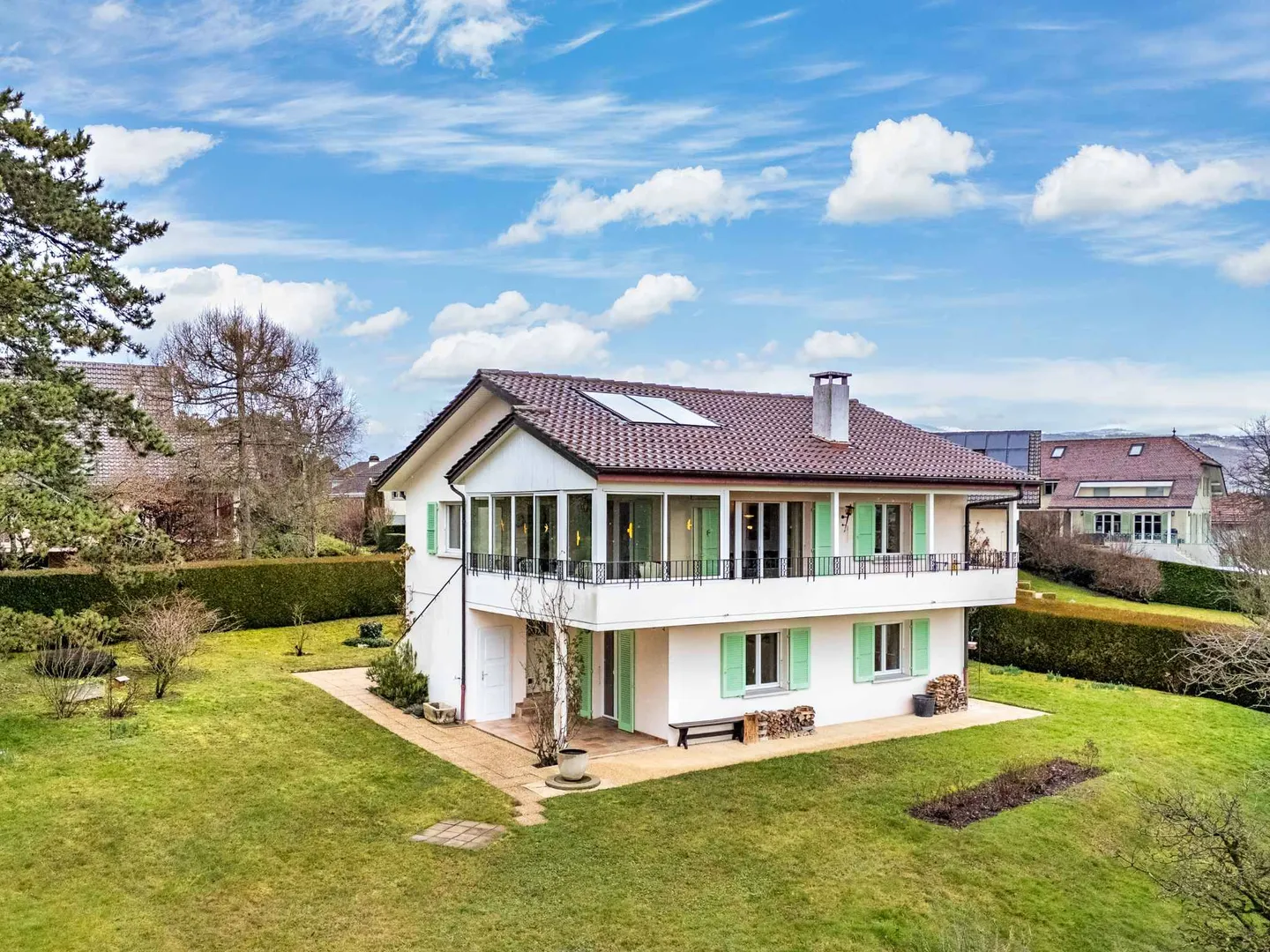 Incantevole villa familiare in totale tranquillità con vista sul lago e sul Monte Bianco! - Foto 3 di 12