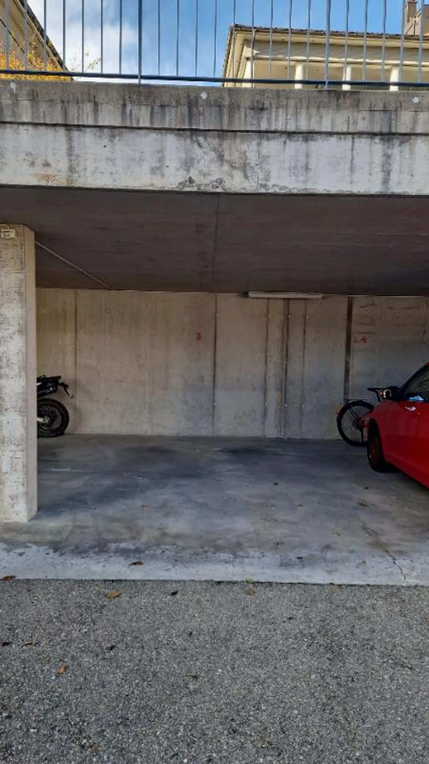 Outdoor parking space for rent - Photo 2 of 6