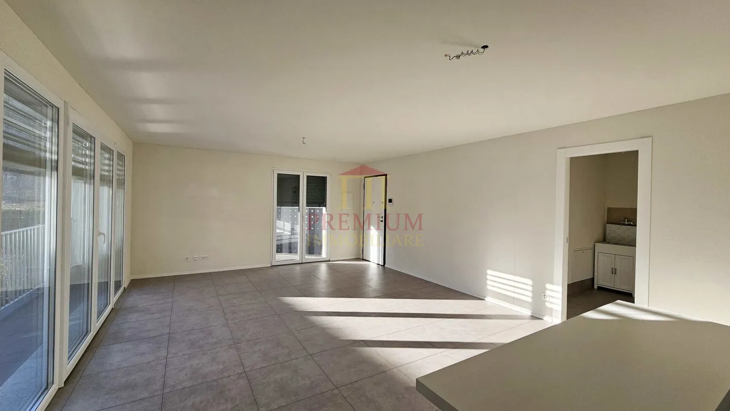 APPARTEMENT 3.5 PIÈCES AVEC TERRASSE - Photo 2 sur 10