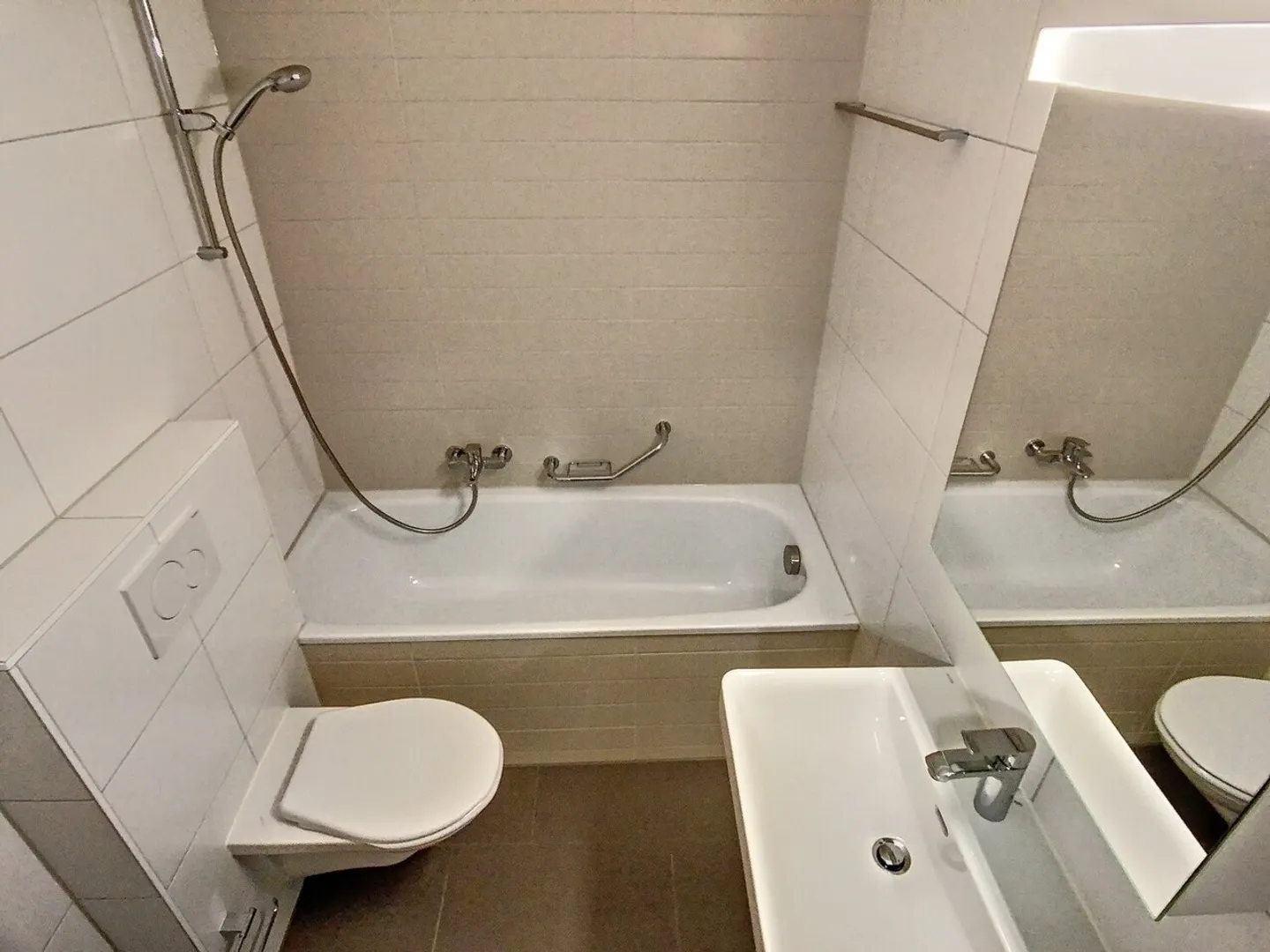 Charmant appartement à Fribourg - Photo 5 sur 8