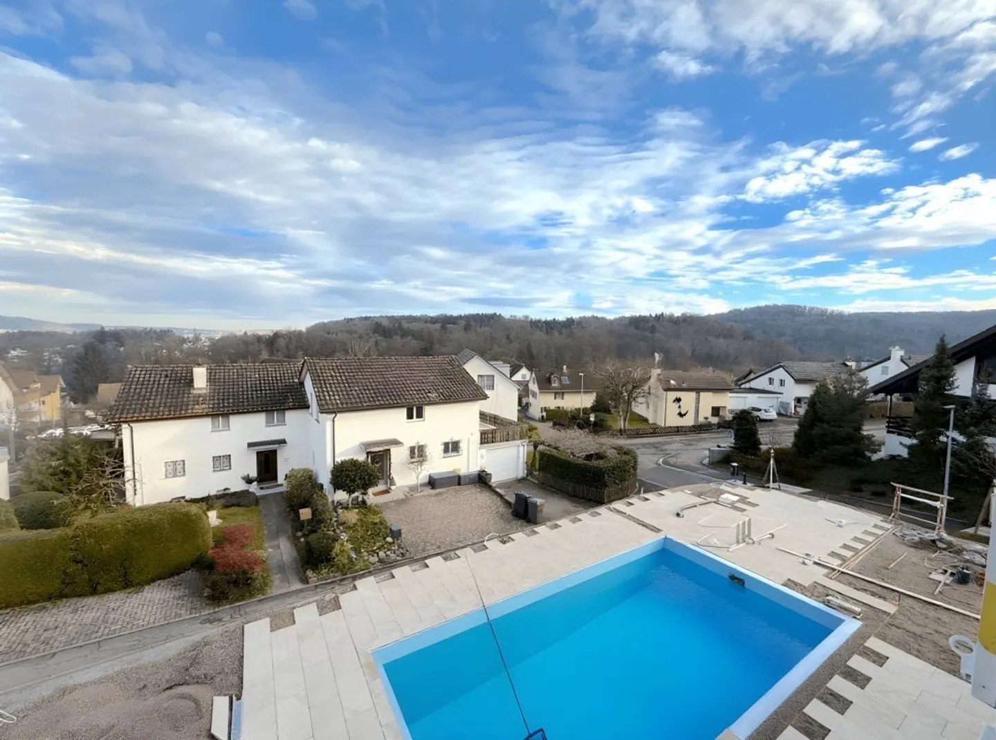 VUES MERVEILLEUSES - MA MAISON AVEC PISCINE - Photo 7 sur 12