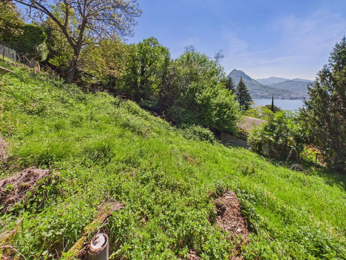 Geräumiges Baugrundstück mit Seeblick in ruhiger Lage, Viganello - Foto 4 von 11