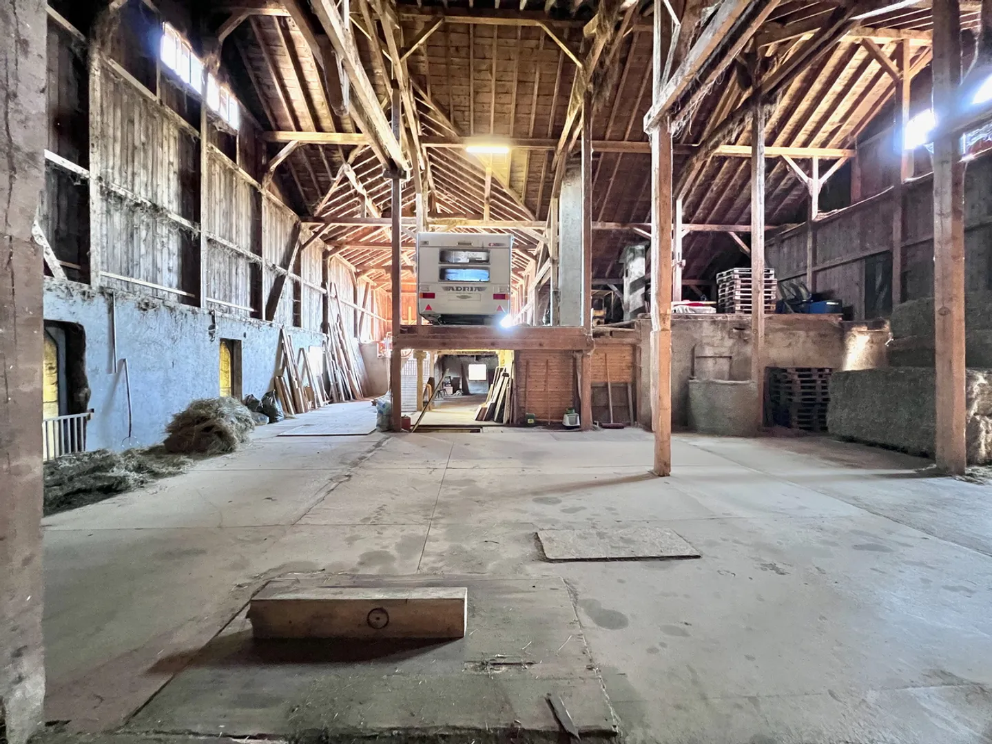 Old farmhouse transformed into an equestrian farm - Photo 9 of 13