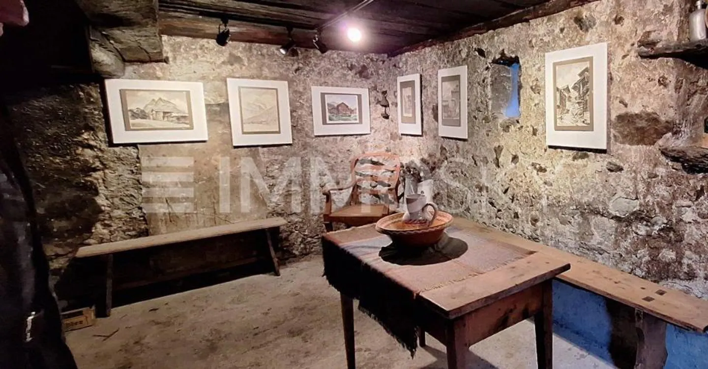 TROPPO TARDI, GIÀ RISERVATO... Casa nel cuore di Haudères da ristrutturare - Foto 4 di 4