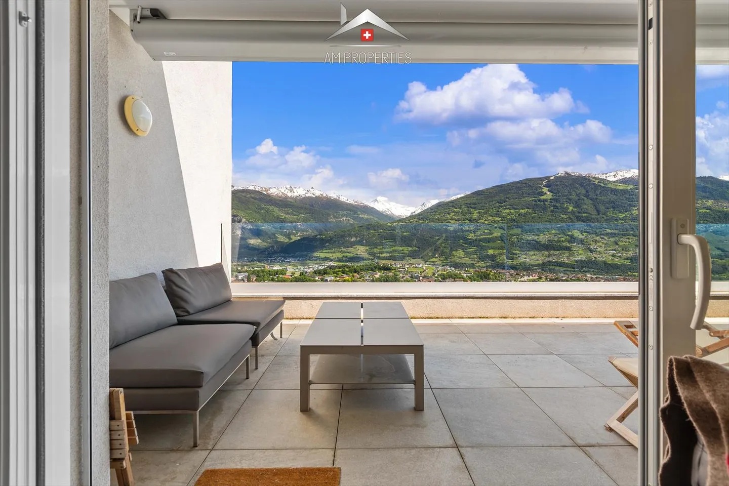 3.5 Room Apartment - Photo 8 of 9