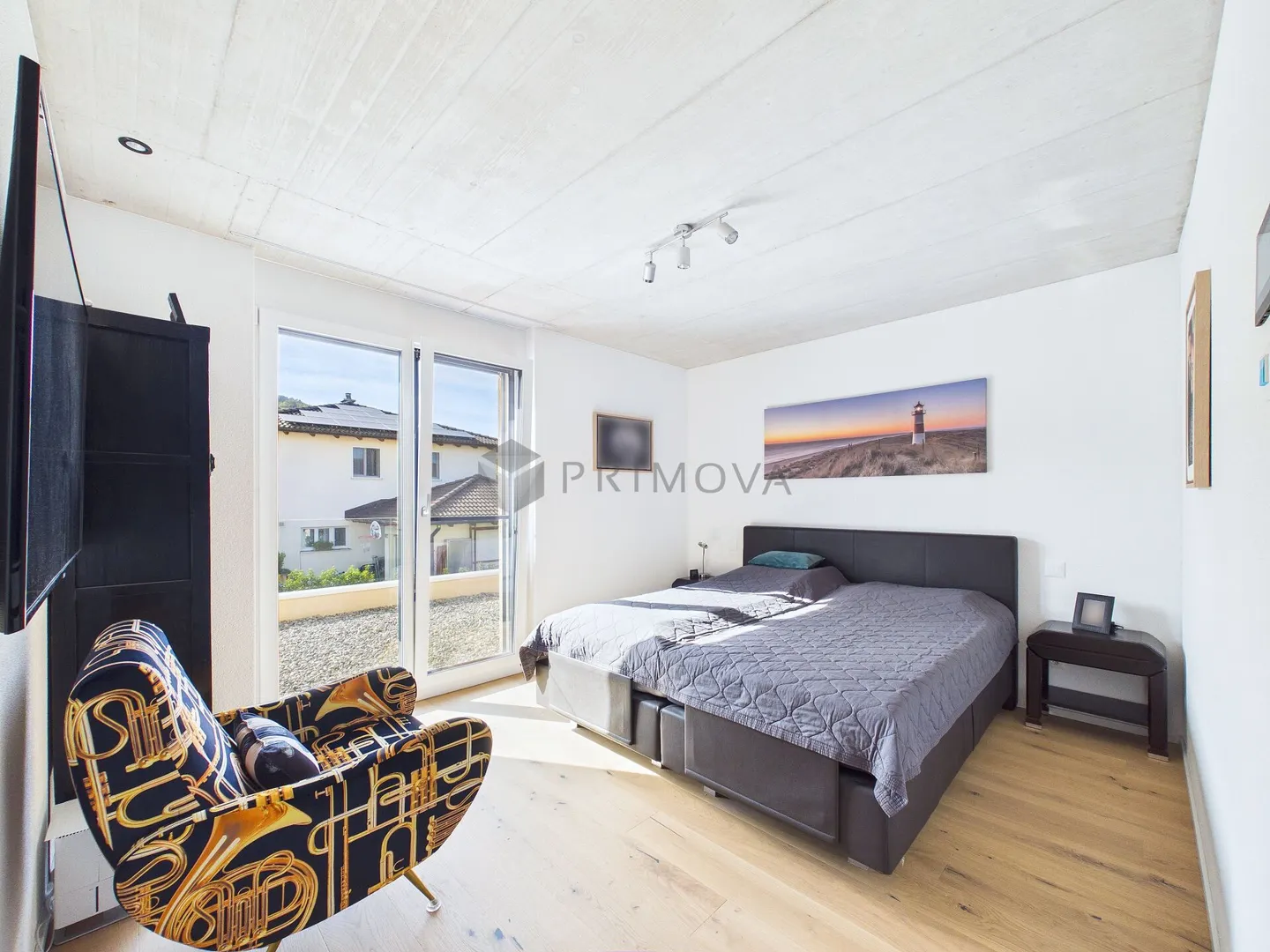 Light, Space & Panoramic View - Photo 5 of 12
