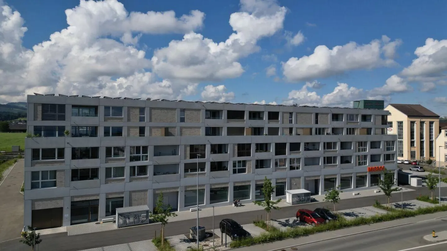 Appartement sous les combles lumineux au bord du lac - Photo 1 sur 7