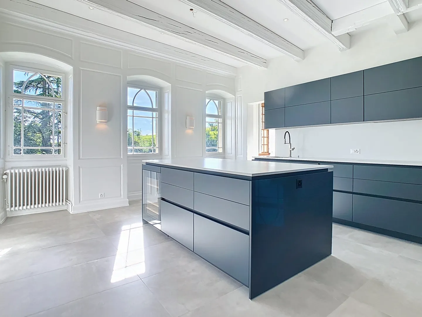 Stunning apartment with garden and view - Photo 6 of 17