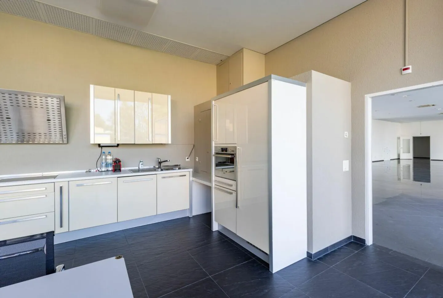 Showroom an bester Lage - 368 m² Erdgeschossfläche zu vermieten - Foto 6 von 8