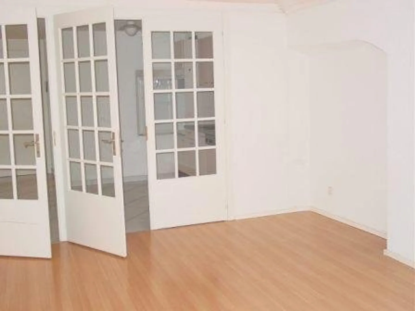 Central location, 2 steps from the train station - 1.5 rooms - Photo 3 of 6