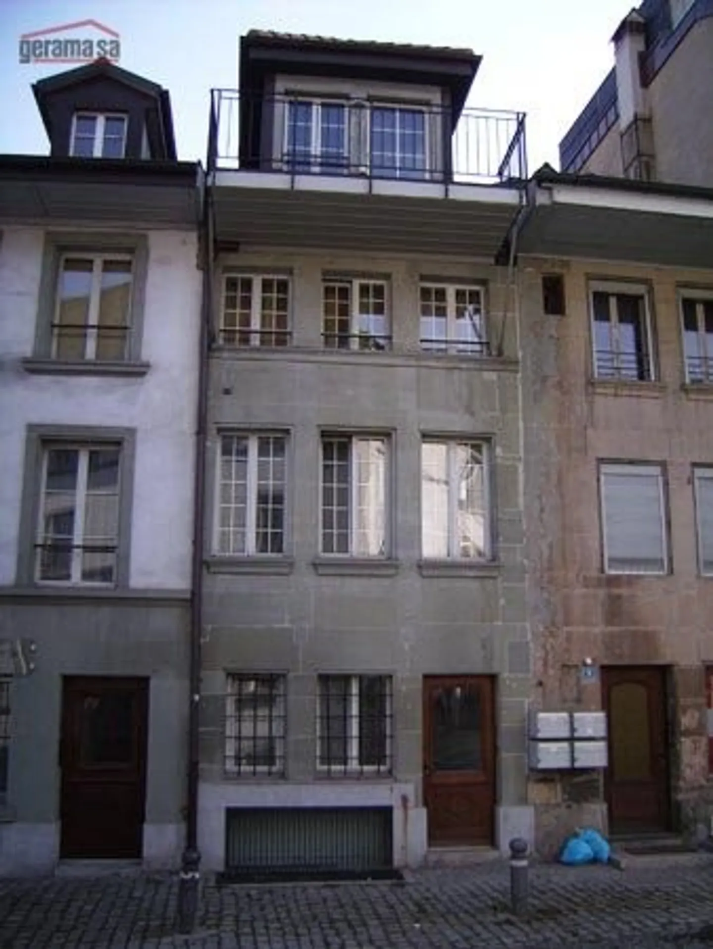 Central location, 2 steps from the train station - 1.5 rooms - Photo 1 of 6