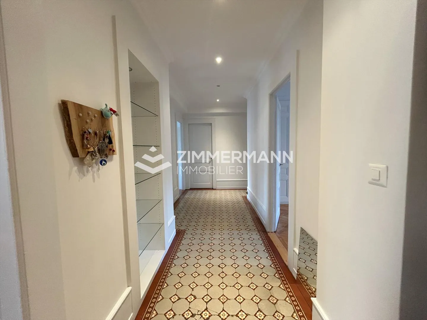 Magnifique appartement meublé de 5 pièces en face de la Perle du Lac - Photo 3 sur 8