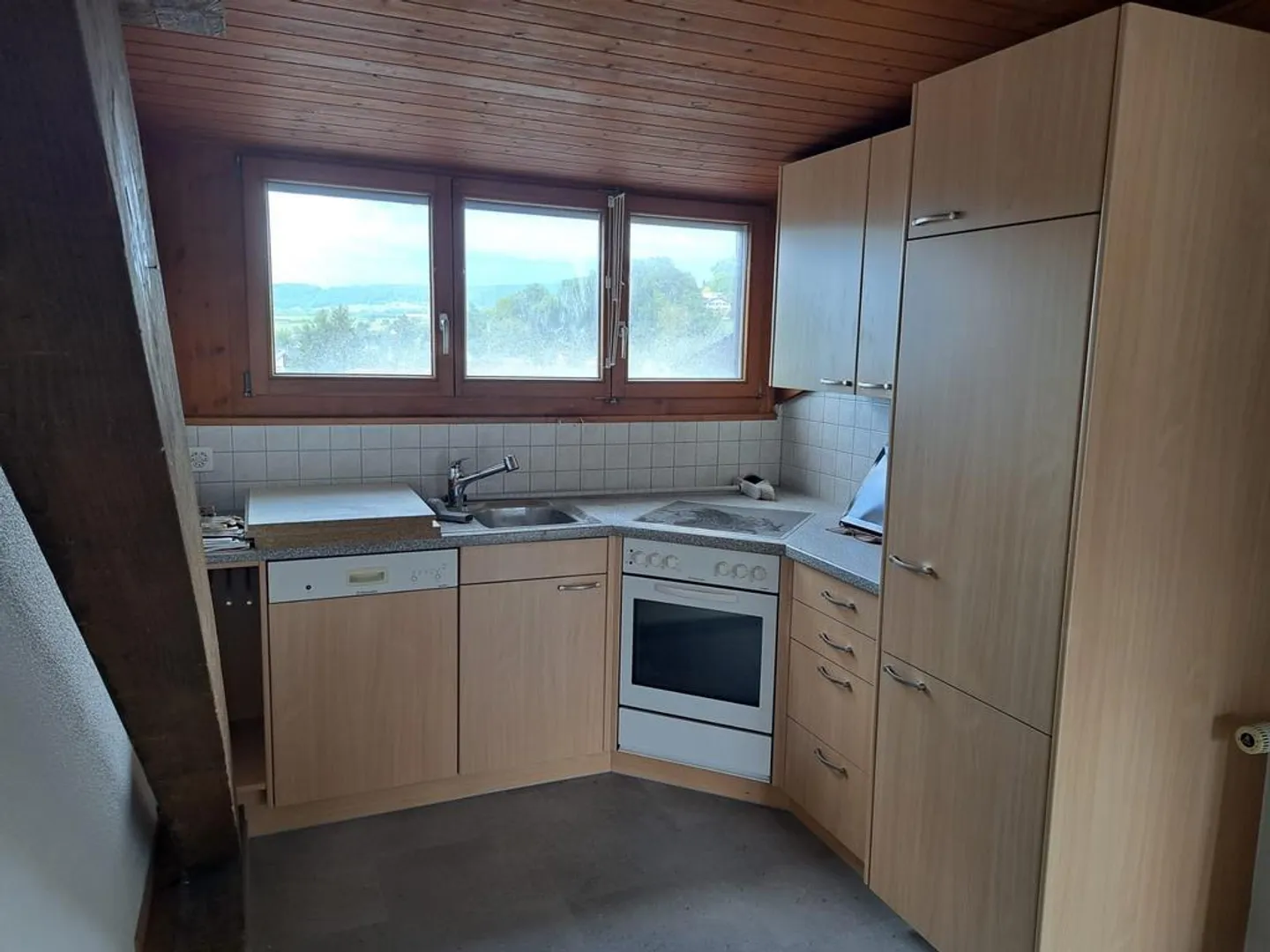 Appartamento attico originale di 4 1/2 stanze - Foto 2 di 8