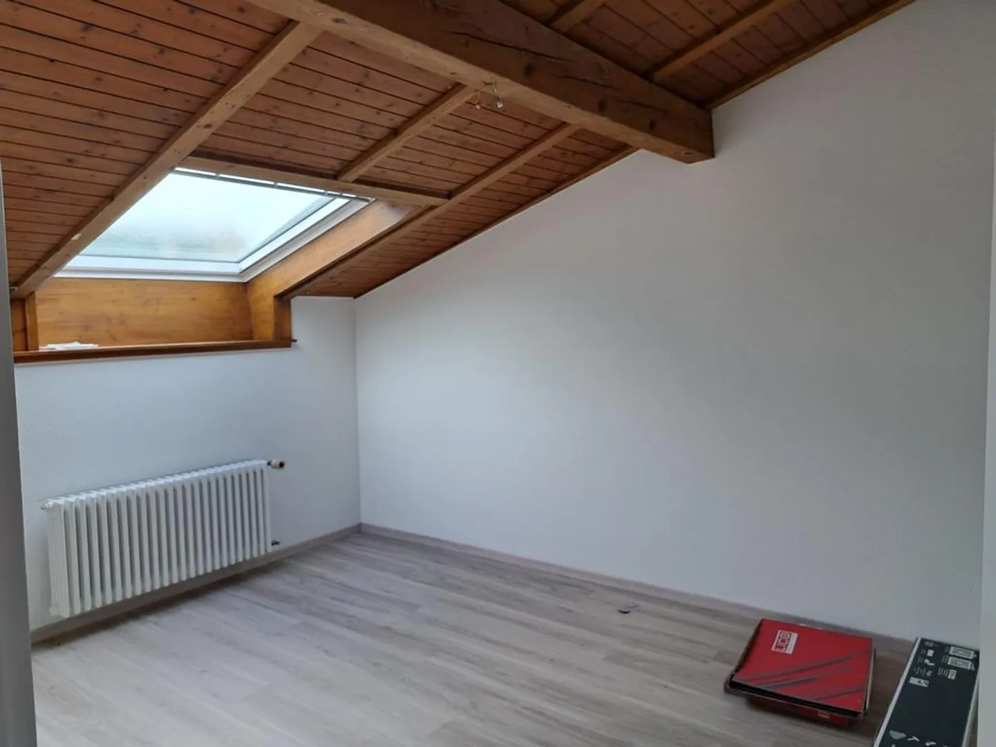Appartamento attico originale di 4 1/2 stanze - Foto 6 di 8