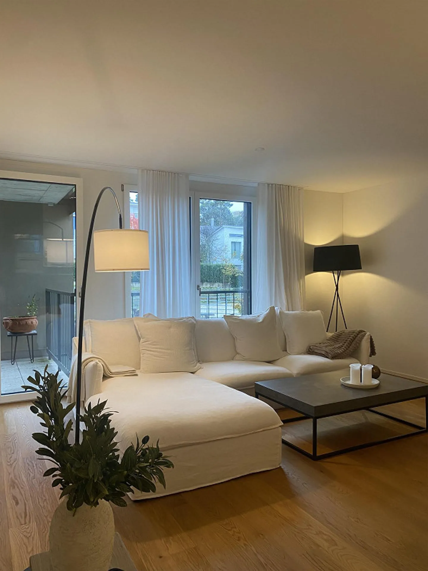 Modern, furnished 2.5 room apartment in Gockhausen - Photo 1 of 5