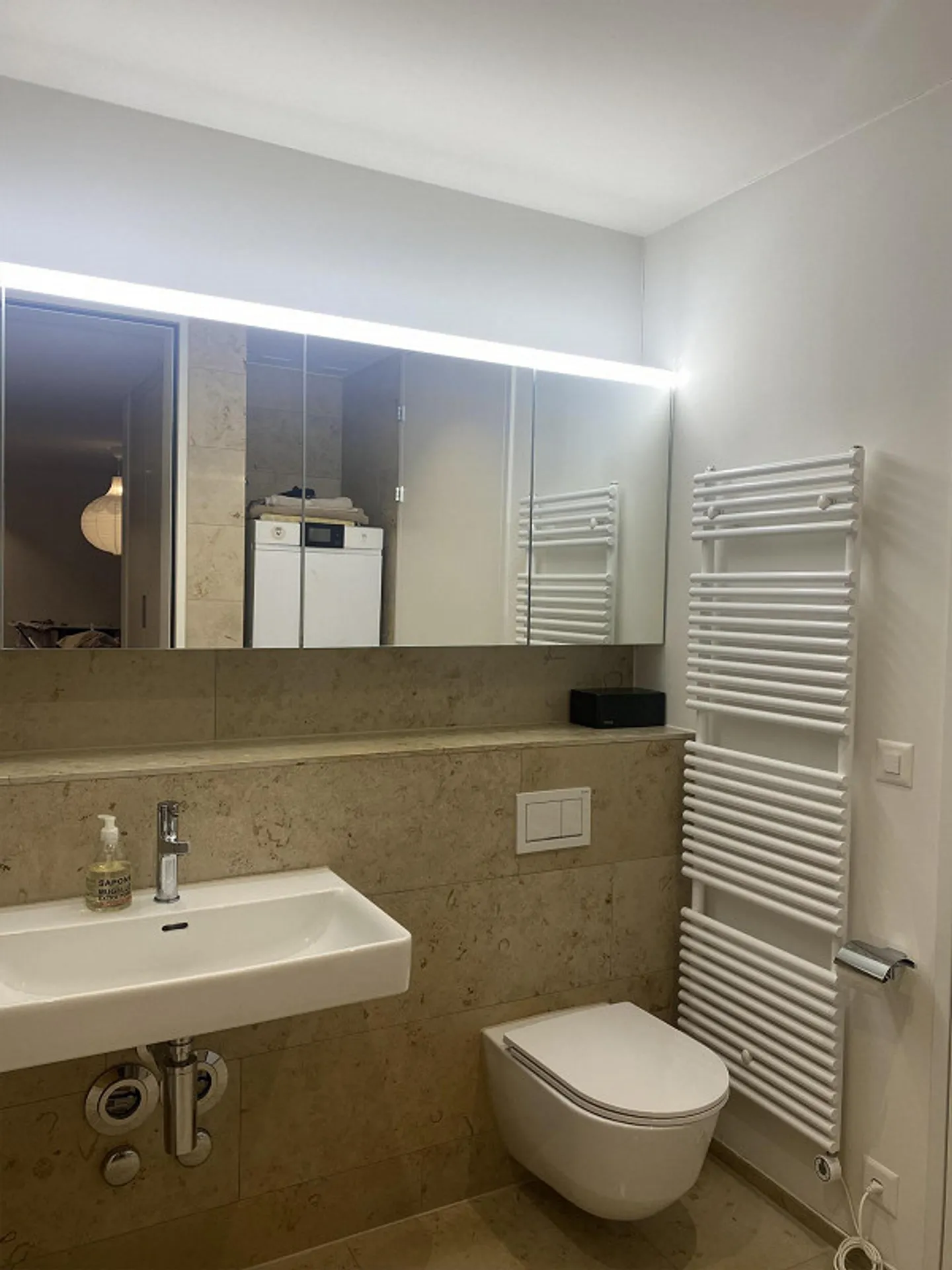 Modern, furnished 2.5 room apartment in Gockhausen - Photo 3 of 5