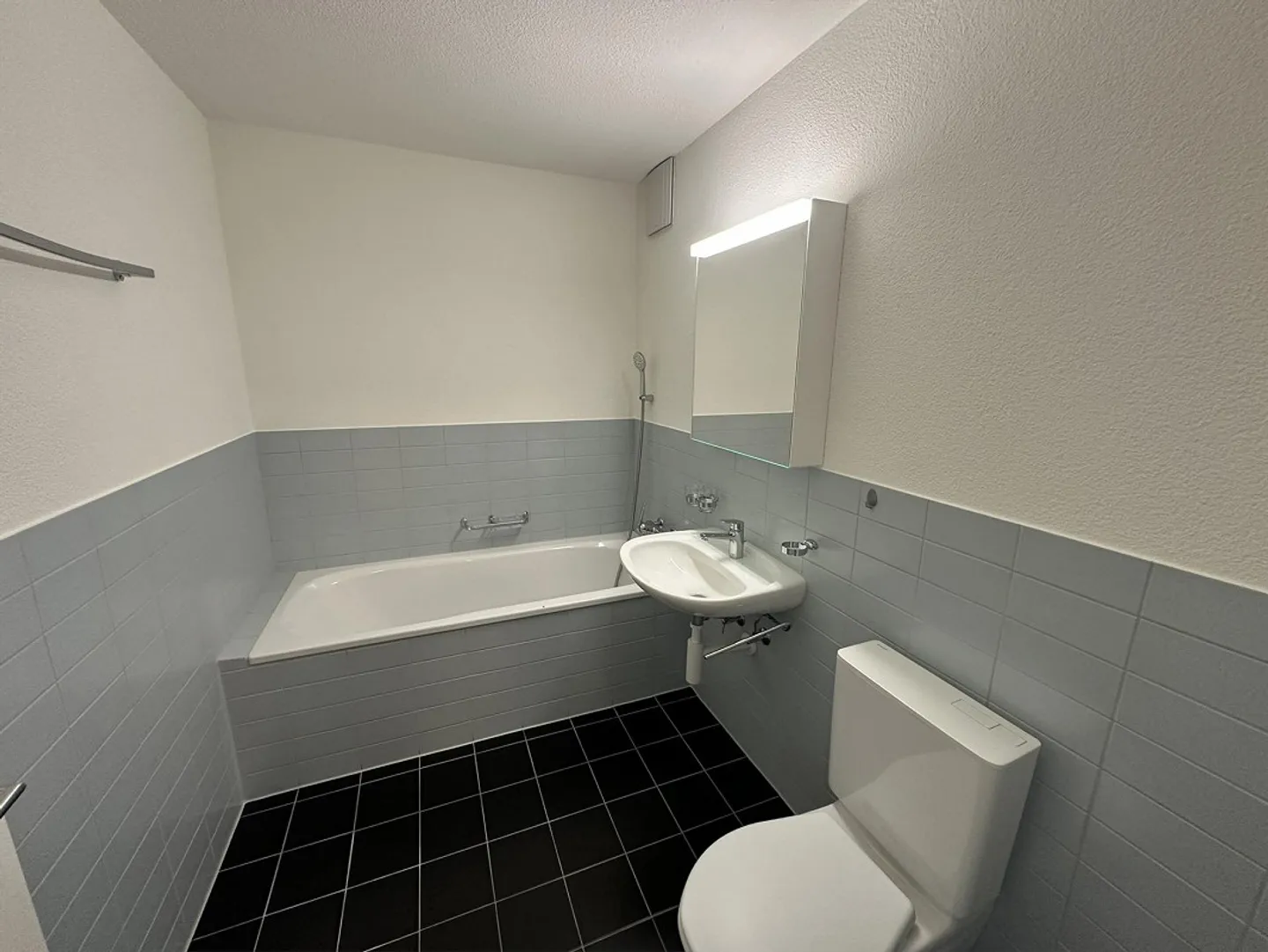 Vivre au calme avec charme - Appartement attrayant de 4,5 pièces - Photo 7 sur 12