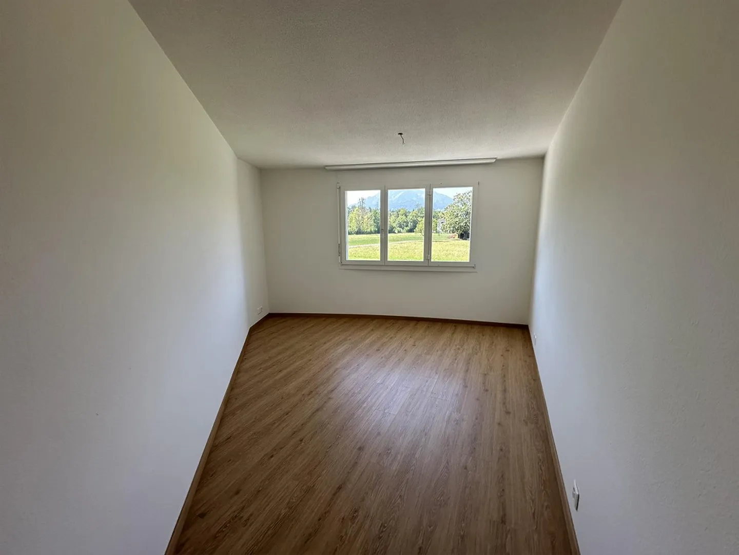 Vivre au calme avec charme - Appartement attrayant de 4,5 pièces - Photo 11 sur 12