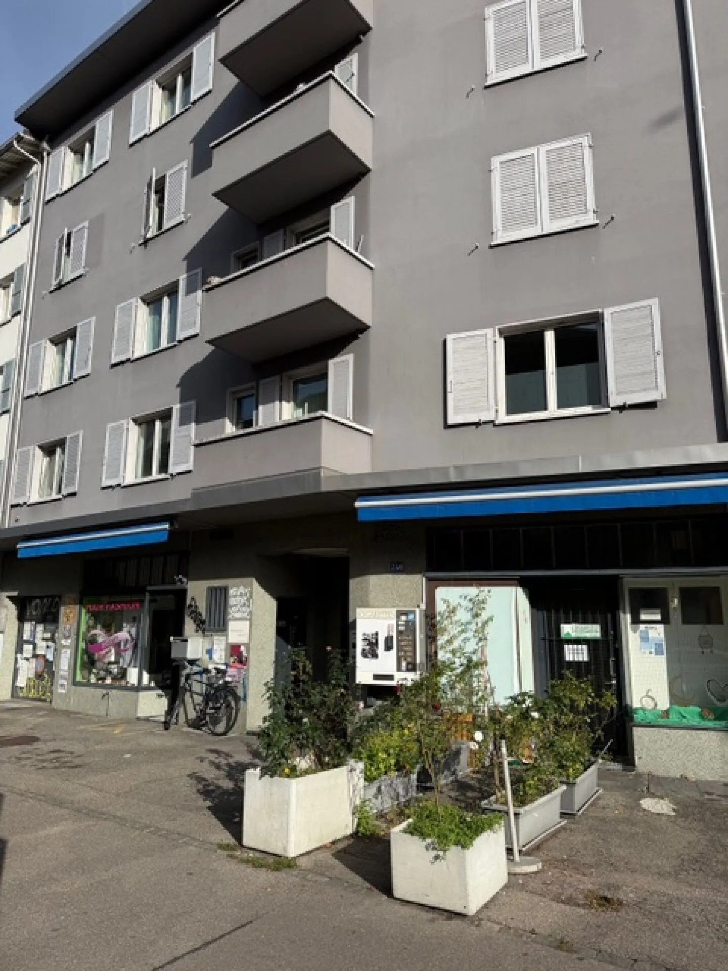 Spazio commerciale / Ufficio / Sala terapia in affitto in una posizione privilegiata - Foto 9 di 13