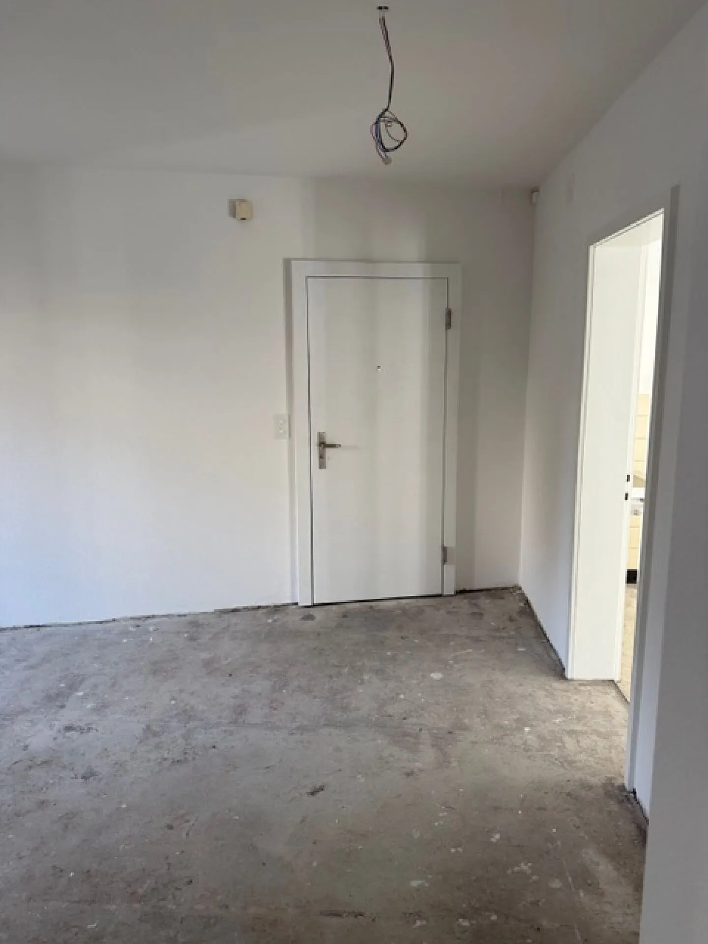 Spazio commerciale / Ufficio / Sala terapia in affitto in una posizione privilegiata - Foto 3 di 13