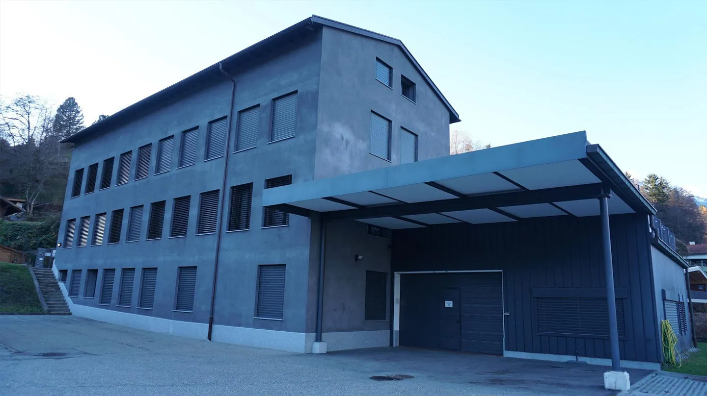 Summaprada - Immeuble collectif avec 11 appartements et hall de stockage - Photo 5 sur 6