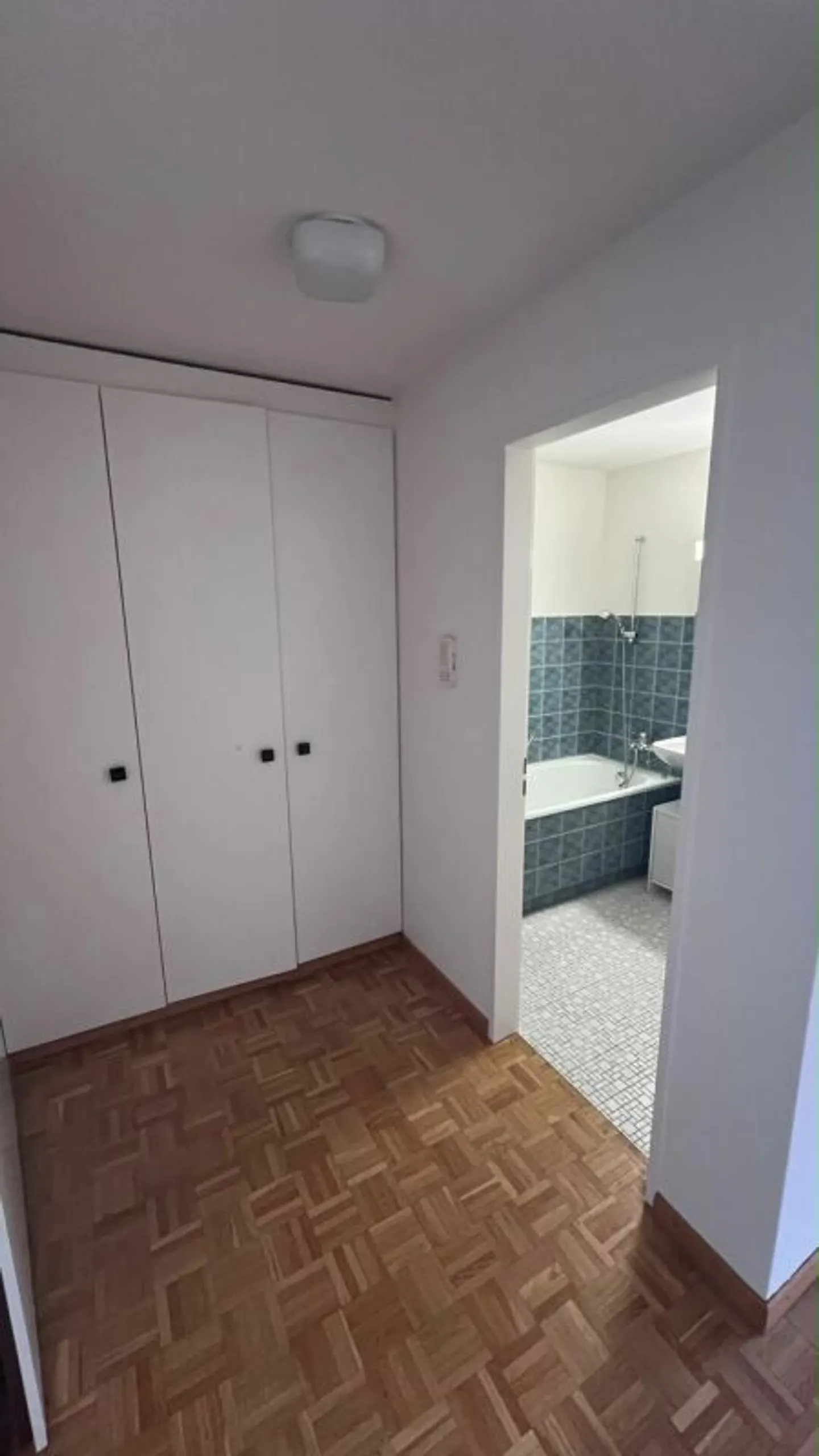 Bel appartement lumineux de 2 1/2 pièces - Photo 9 sur 10