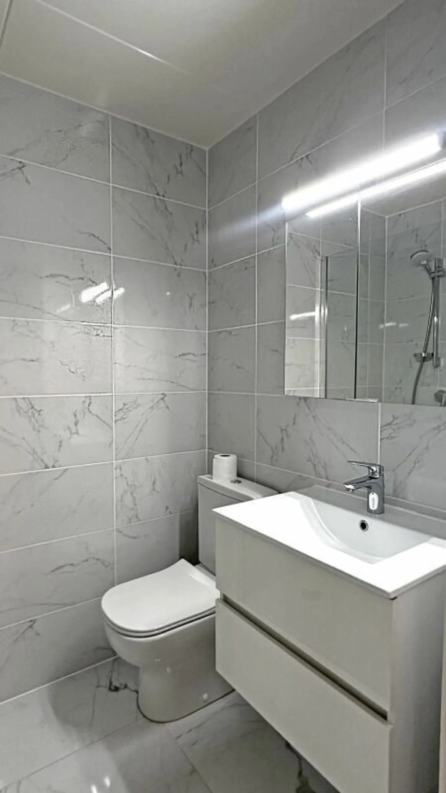 Bel Appartement 7 Pièces à Genève - Photo 25 sur 32