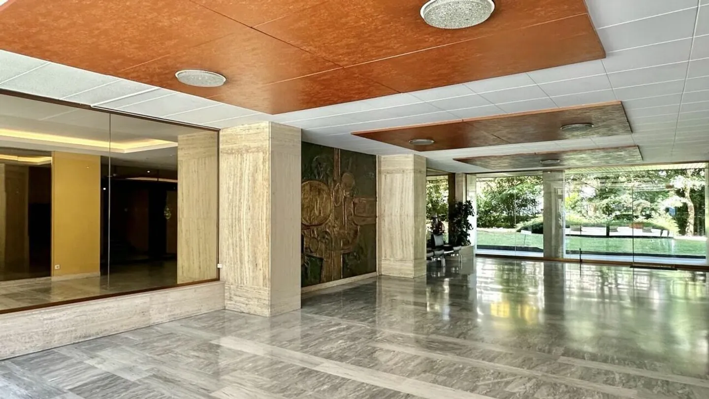 Bel Appartement 7 Pièces à Genève - Photo 28 sur 32