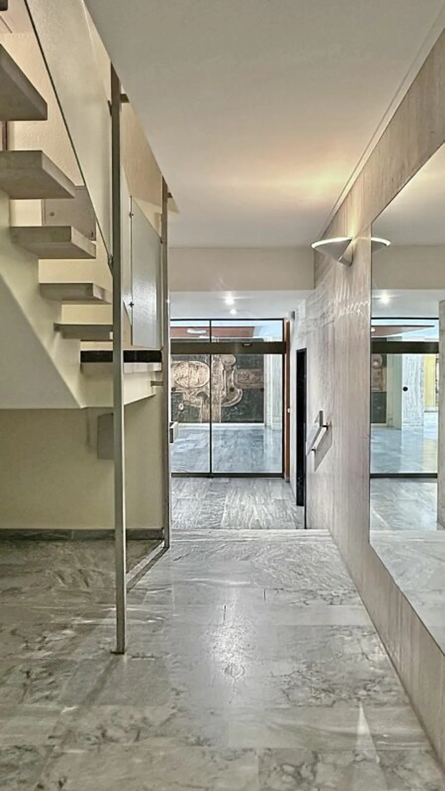 Bel Appartement 7 Pièces à Genève - Photo 31 sur 32