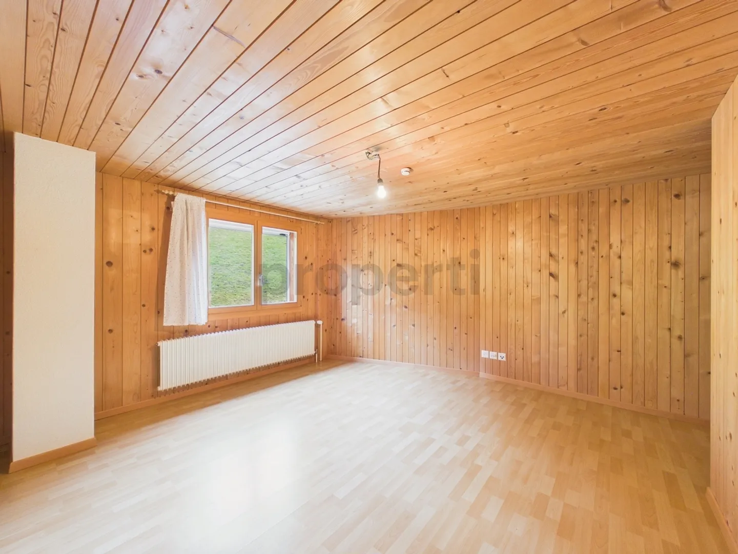 4.5-room penthouse in a quiet, sunny location - Photo 9 of 13