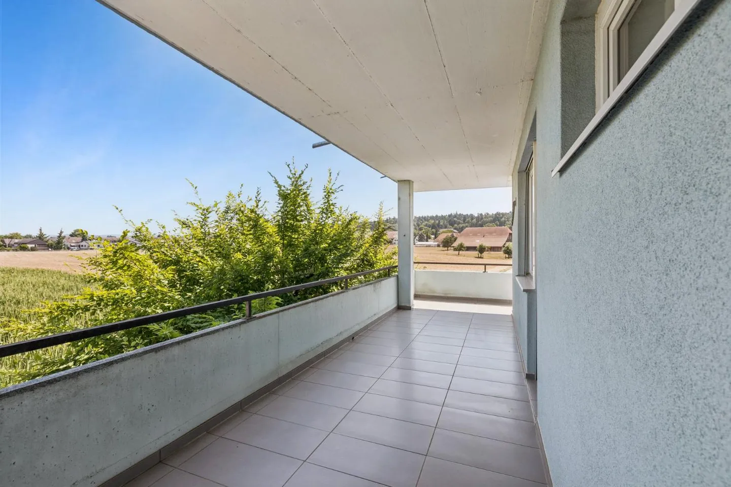 Appartement 4.5 pièces entièrement rénové avec balcon spacieux et vue... - Photo 6 sur 7